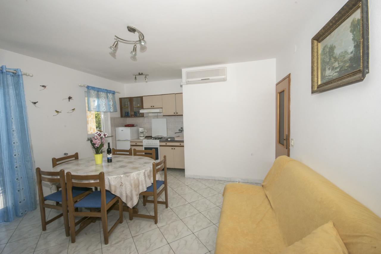 Apartman Ana 3 Vinkuran Buitenkant foto