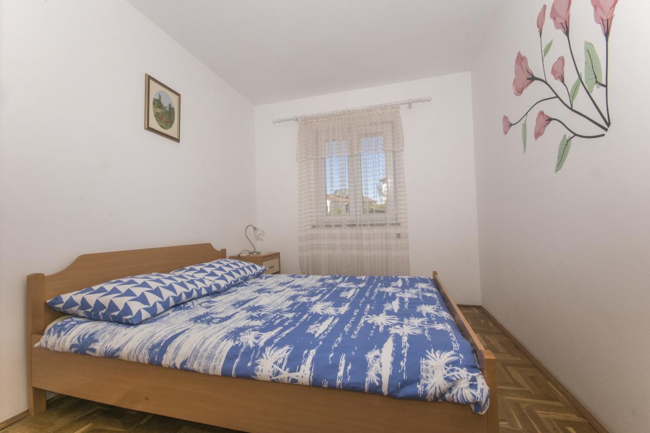 Apartman Ana 3 Vinkuran Buitenkant foto